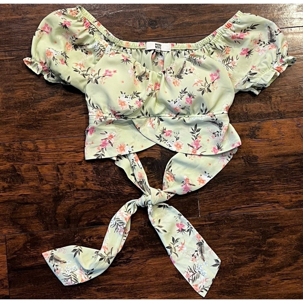Madden NYC Juniors Floral-Print Peasant Top, Light Green, Size Small